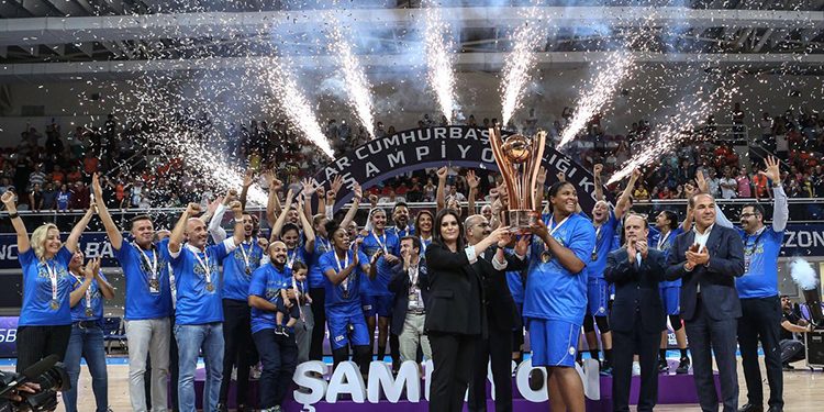 Şampiyon Yeniden Hatay Büyükşehir Belediyespor