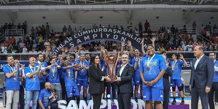 Şampiyon Yeniden Hatay Büyükşehir Belediyespor