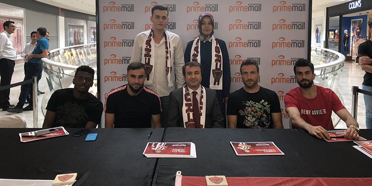 Hataysporlu Futbolcularımız Taraftarlarımızla Buluştu