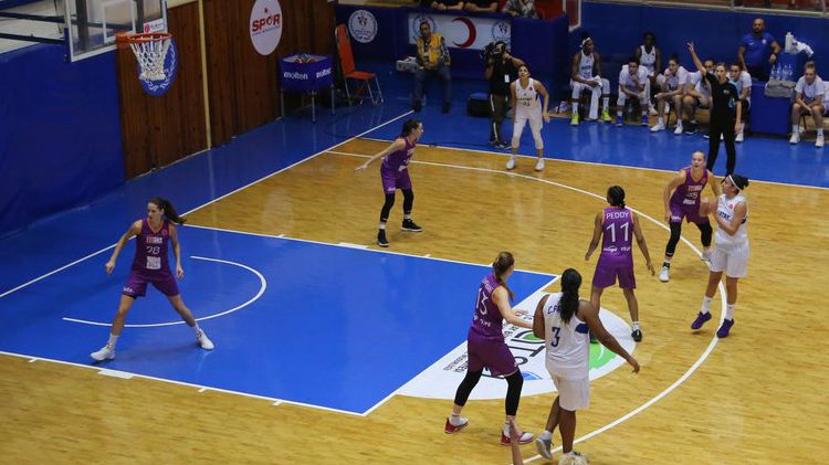 Hatay Büyükşehir Belediyespor: 74 – TTT Riga: 77