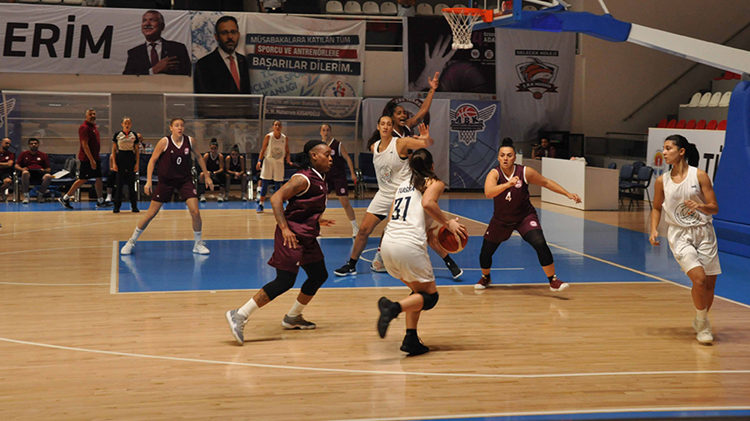 4. Özgecan Aslan Kadınlar Basketbol Turnuvası Sona Erdi